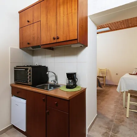 Apironero House Appartement Plouti